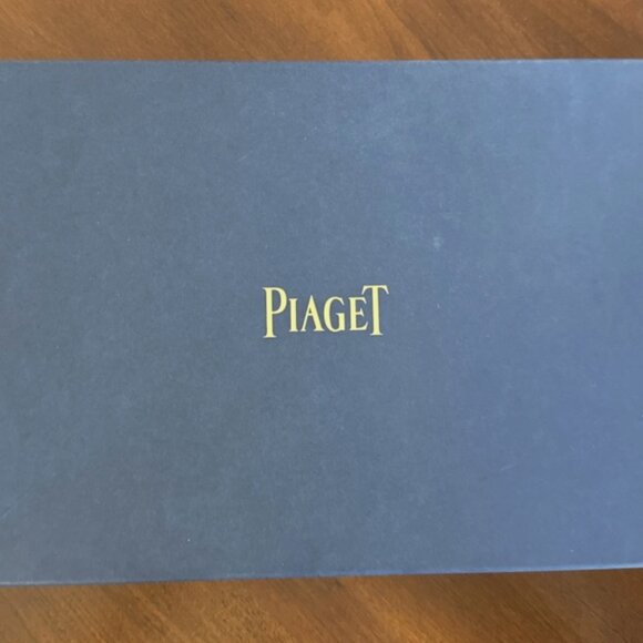 PIAGET EXCLUSIVE VIP GIFT CASHMERE SCARF MADE IN FRANCE BLUE. - Picture 3 of 7